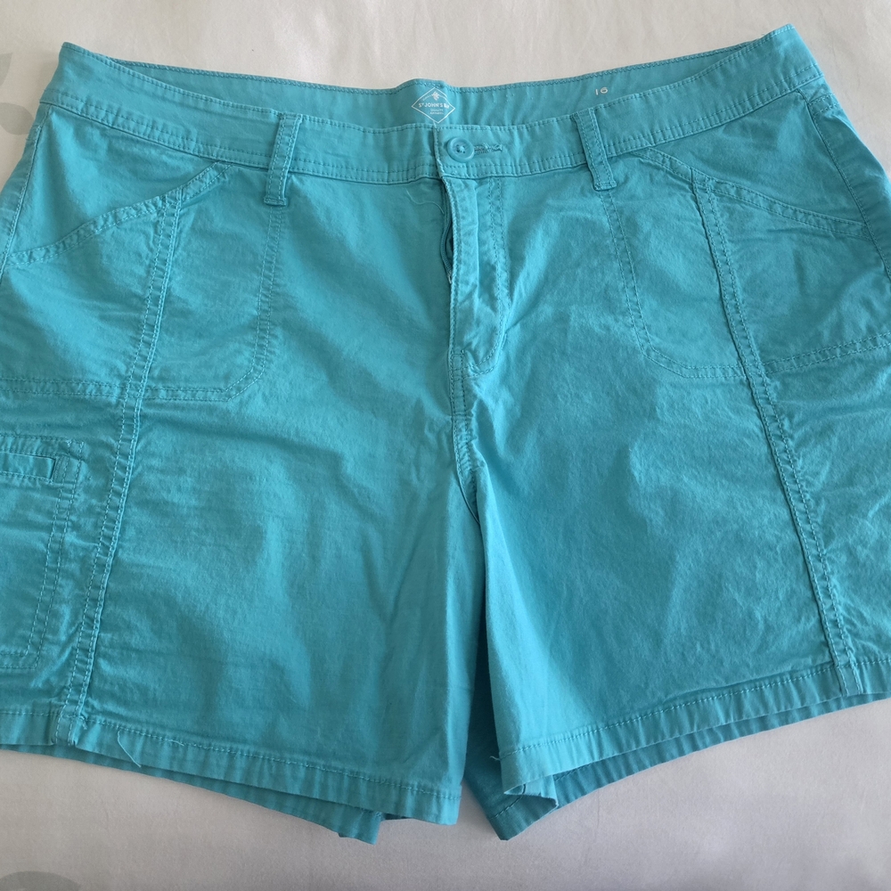 St. John's Bay Turquoise Cargo Shorts